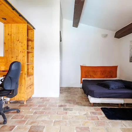 بيت للعطل Le Mas Des Chenes - Maison Avec Piscine Privee *